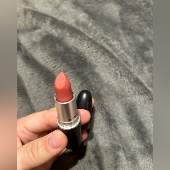 M.A.C Cosmetics Retro Matte Lipstick - Picture 4 of 6